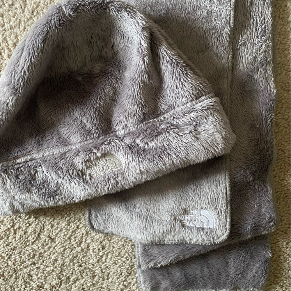 North face hat and scarf